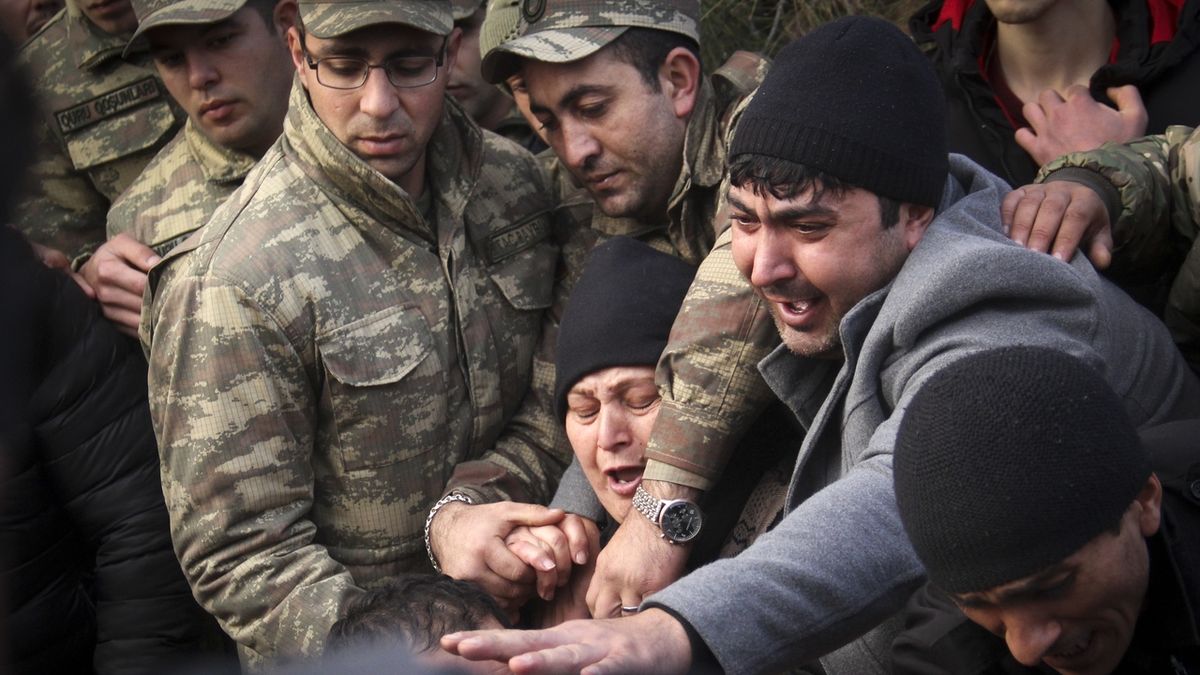 Střety mezi Arménií a Ázerbájdžánem si vyžádaly nejméně 13 obětí
